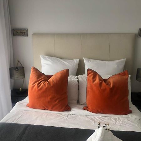 Luxurious Waterfall 1 Bedroom Condo With Free Uncapped Wifi 미드랜드 외부 사진