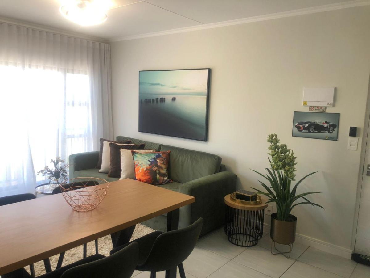 Luxurious Waterfall 1 Bedroom Condo With Free Uncapped Wifi 미드랜드 외부 사진