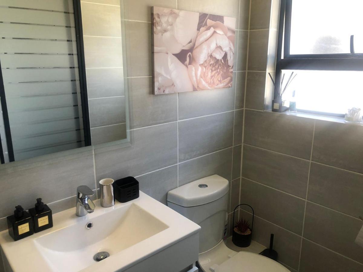 Luxurious Waterfall 1 Bedroom Condo With Free Uncapped Wifi 미드랜드 외부 사진
